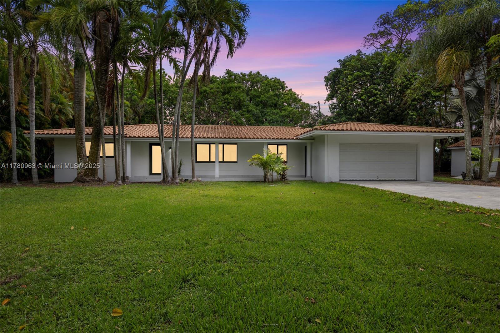 25581 Sw 108th Ave, Homestead, Miami-Dade County, Florida - 3 Bedrooms  
2 Bathrooms - 