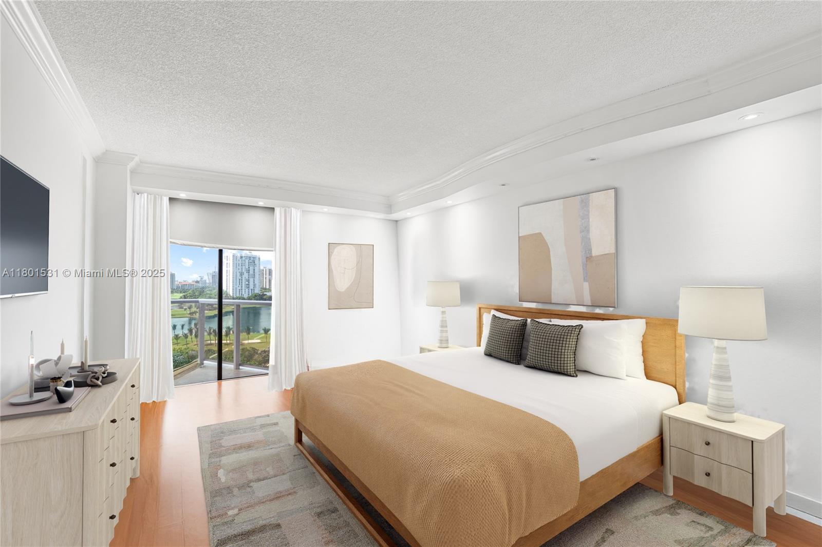 HAMPTONS WEST CONDO - Residential