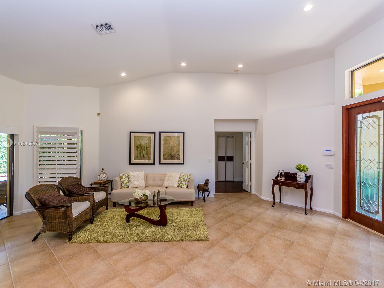 Tequesta Pointe - Residential