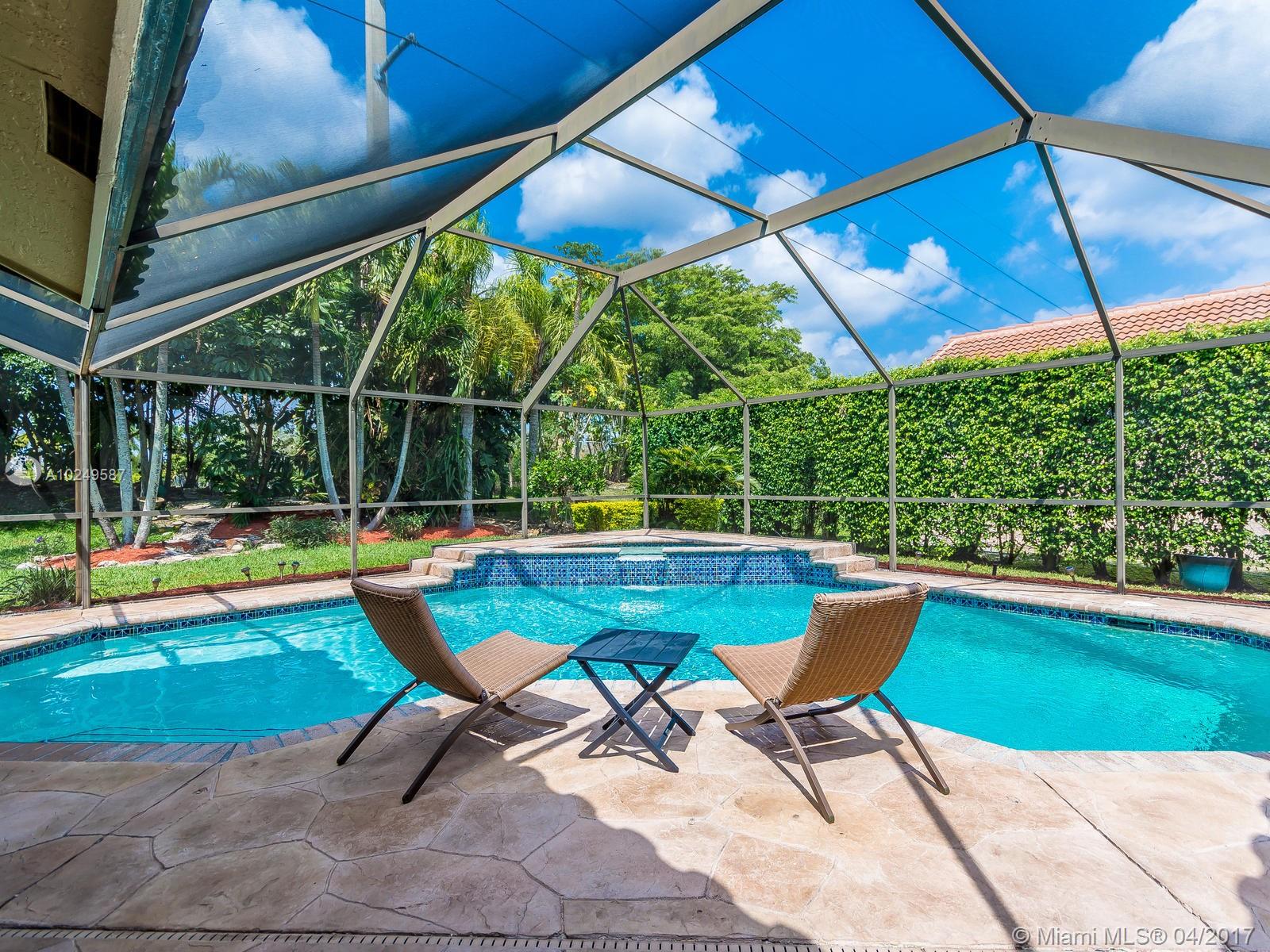 Tequesta Pointe - Residential