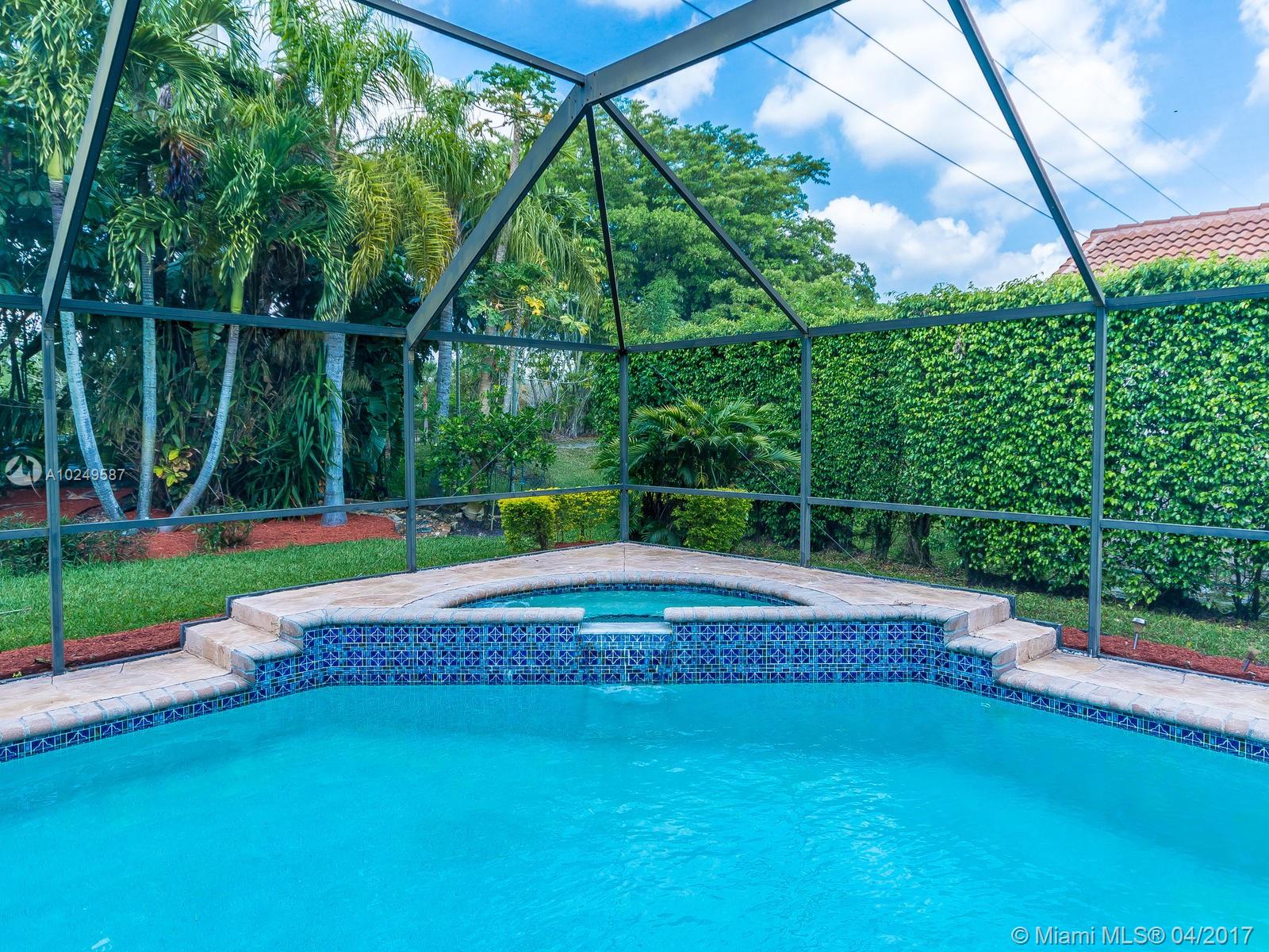 Tequesta Pointe - Residential