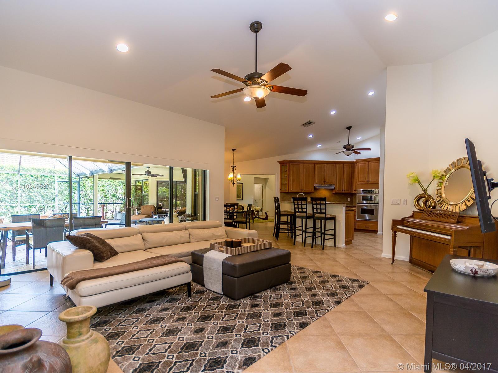 Tequesta Pointe - Residential