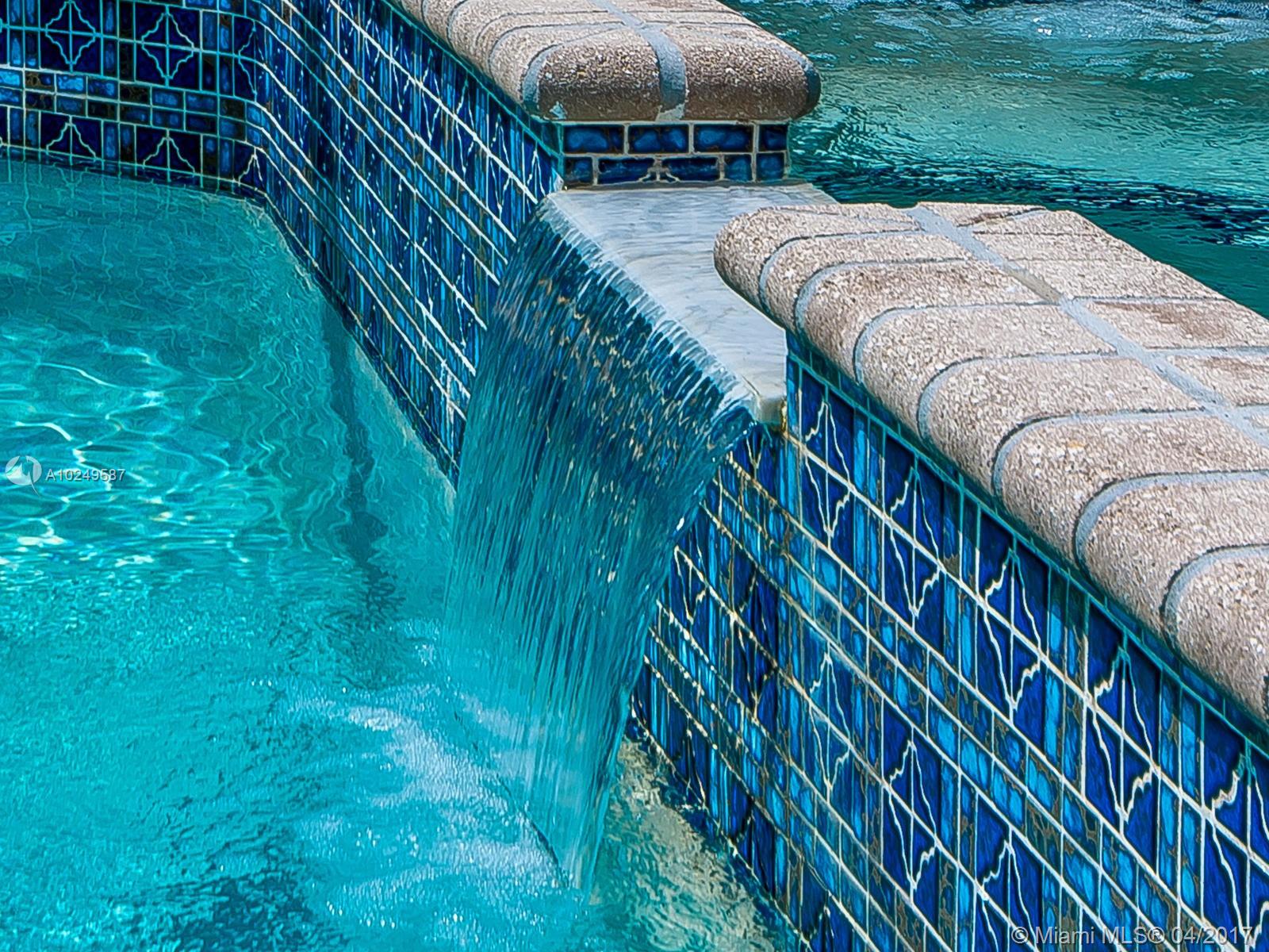 Tequesta Pointe - Residential