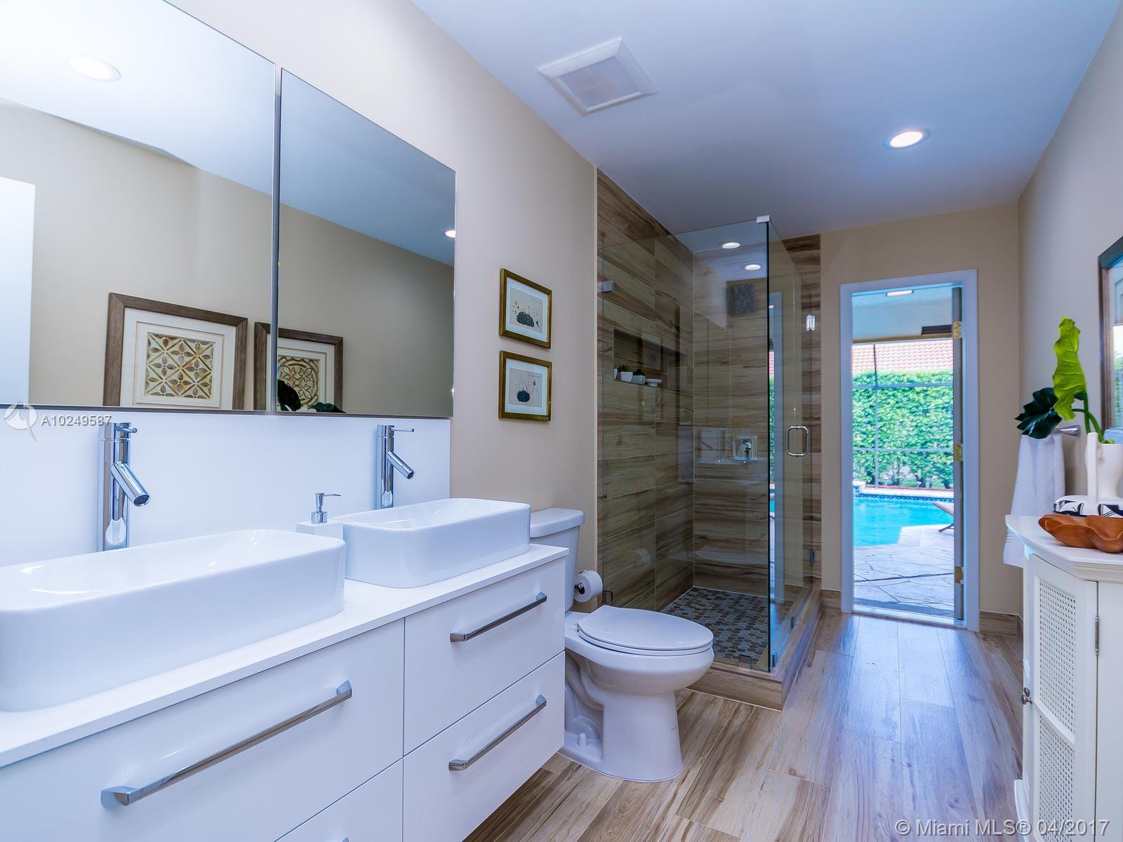 Tequesta Pointe - Residential