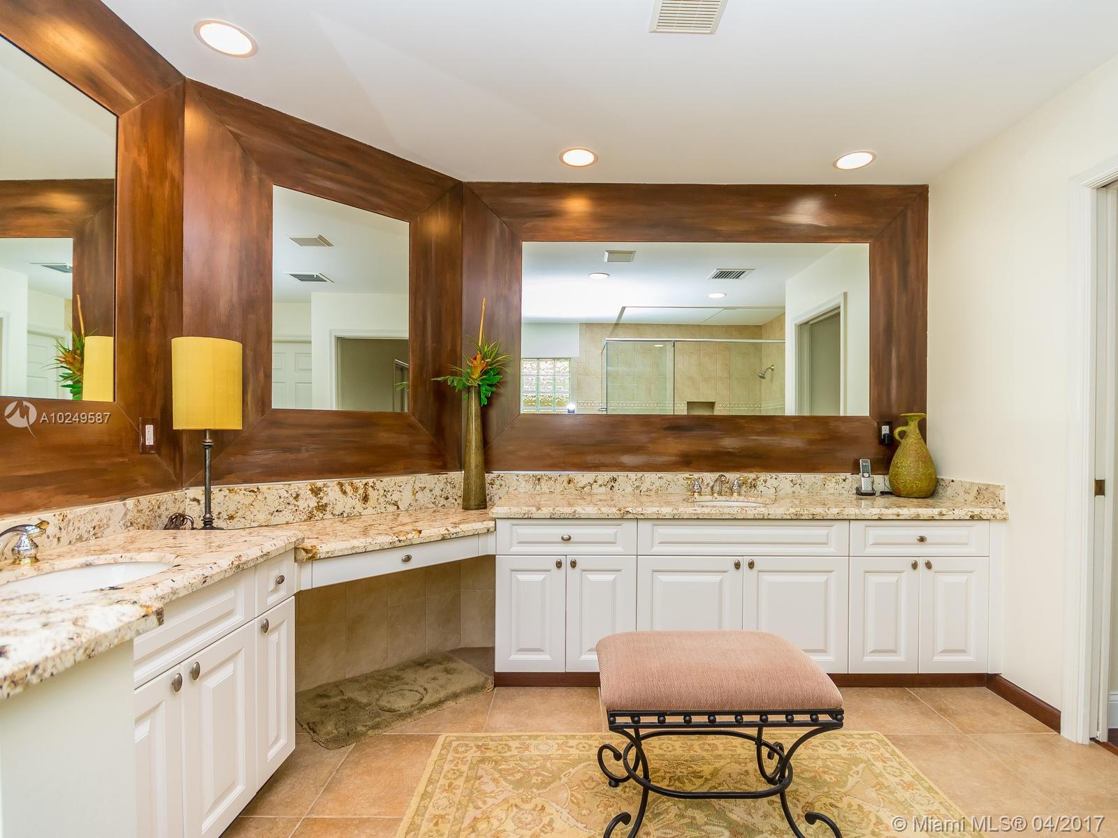 Tequesta Pointe - Residential