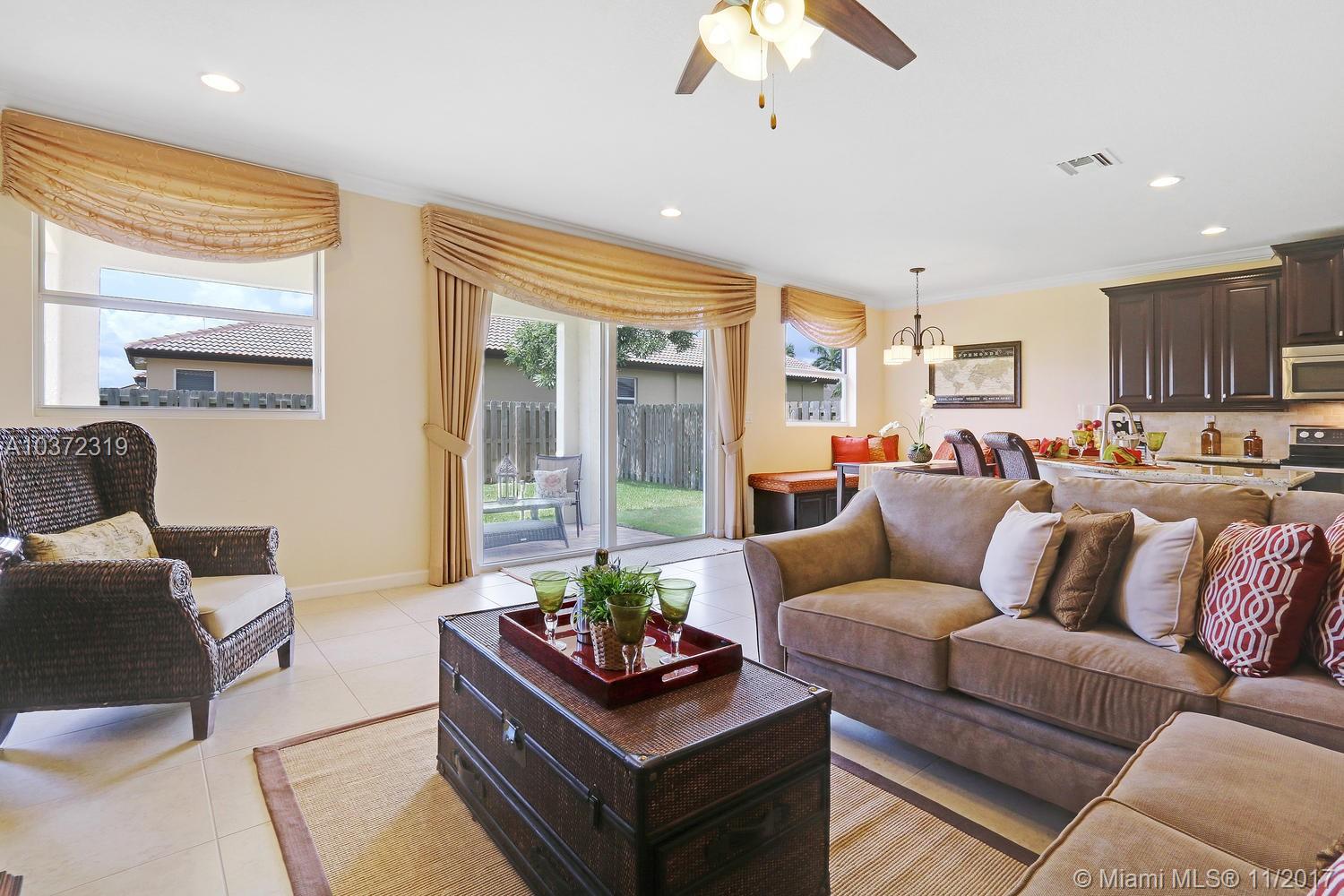 HEMINGWAY POINT - Residential
