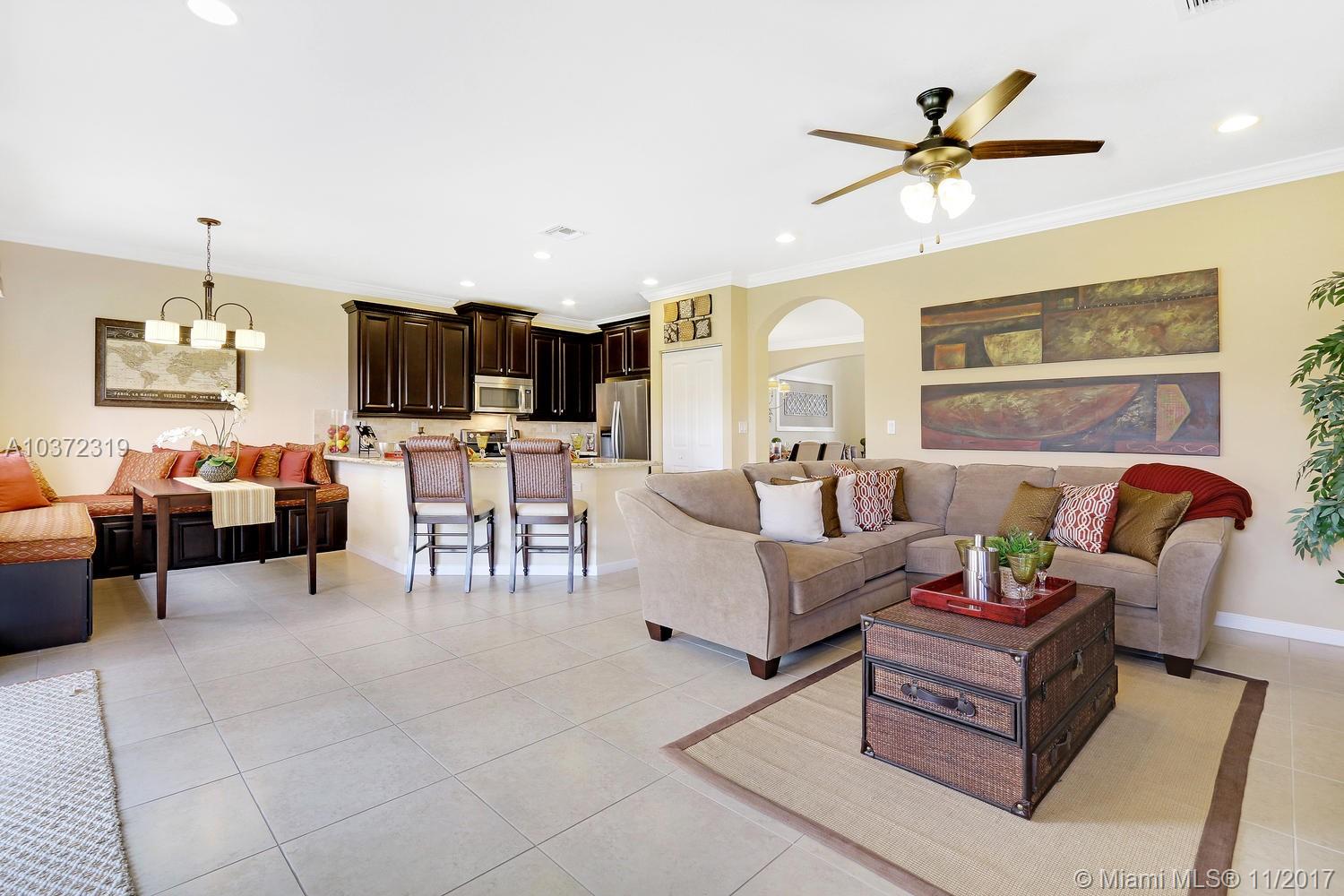 HEMINGWAY POINT - Residential