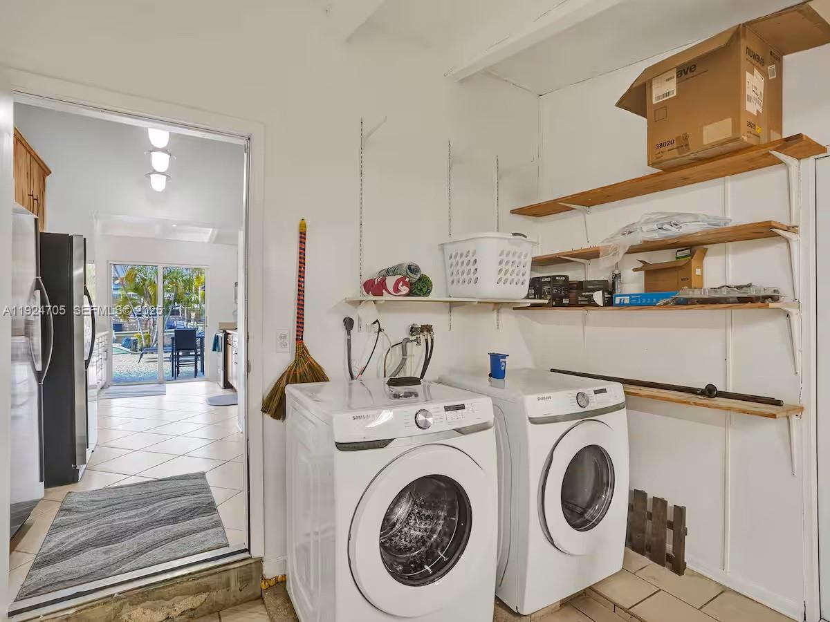 LAUDERDALE ISLES NO 2 - Residential Lease