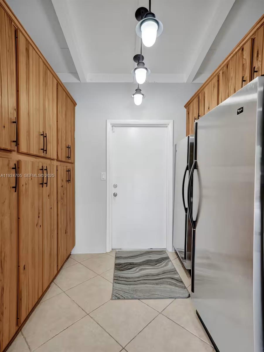 LAUDERDALE ISLES NO 2 - Residential Lease