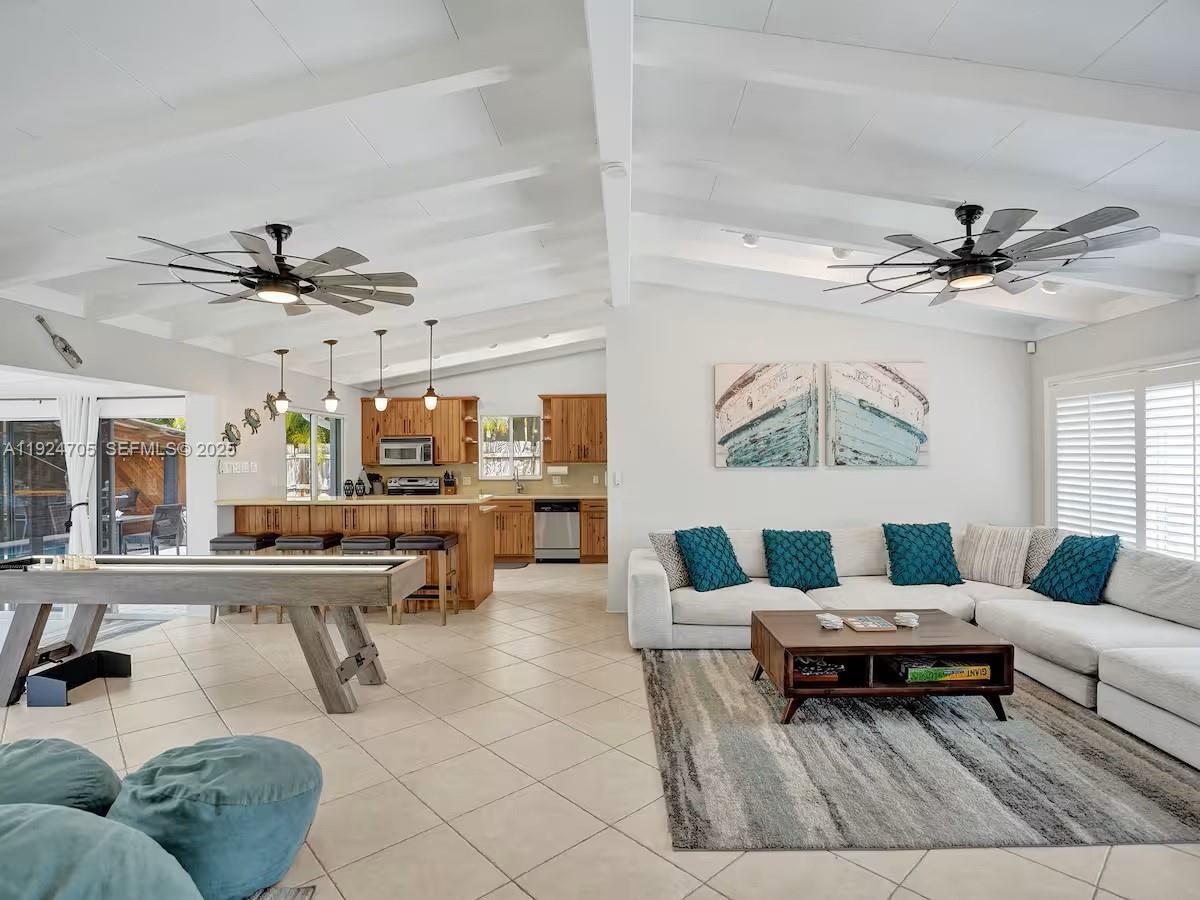 LAUDERDALE ISLES NO 2 - Residential Lease