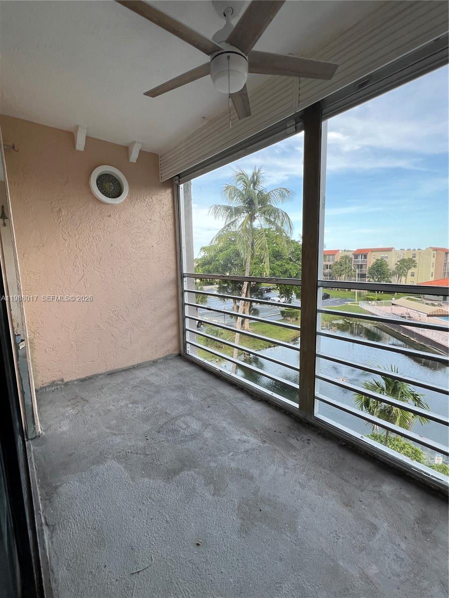 COURTYARDS OF BROWARD CON - Residential Lease