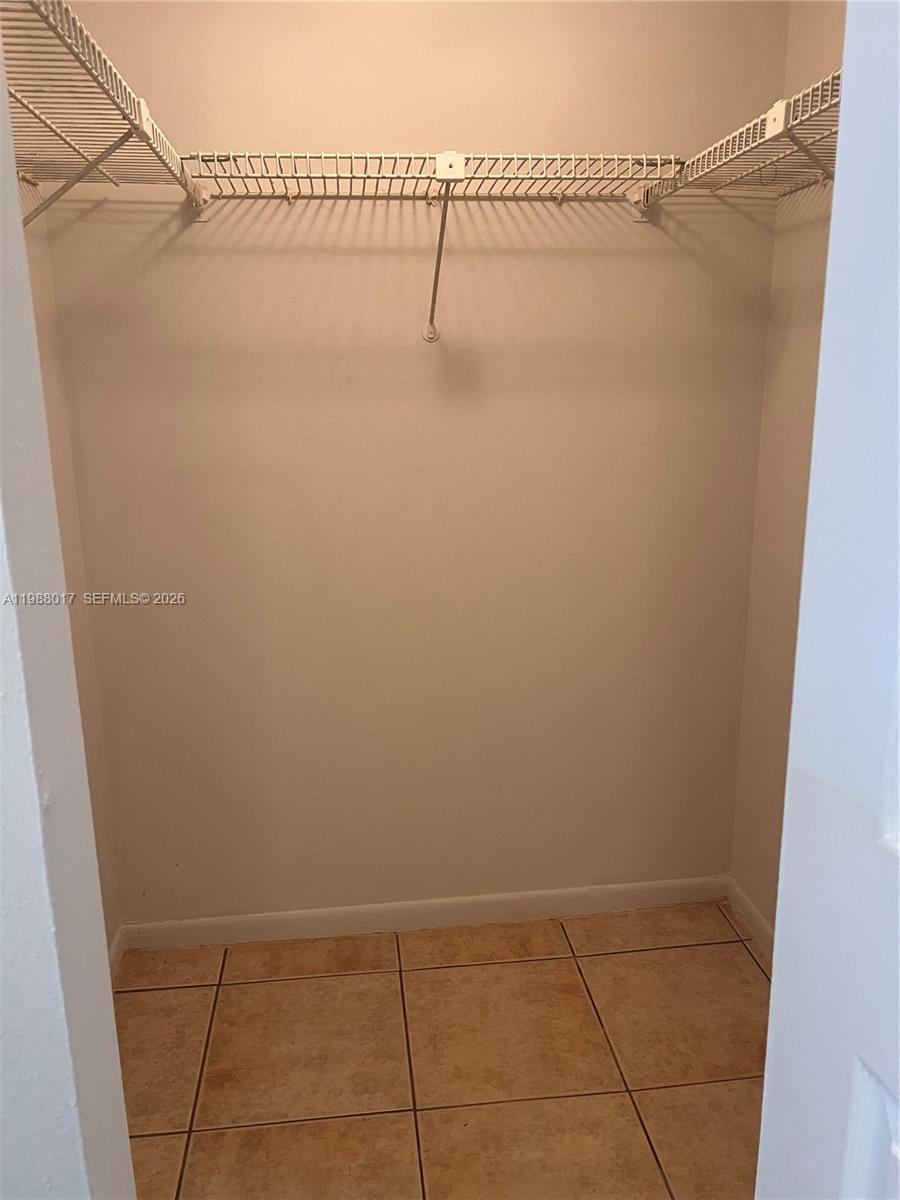COURTYARDS OF BROWARD CON - Residential Lease