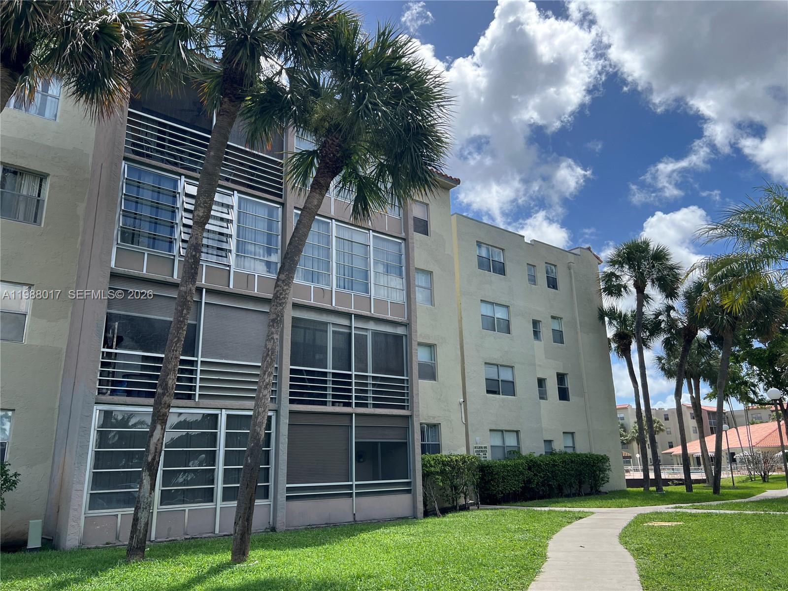 COURTYARDS OF BROWARD CON - Residential Lease