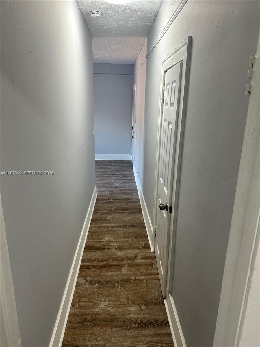 LAWRENCE ESTATES LAND CO - Residential Lease