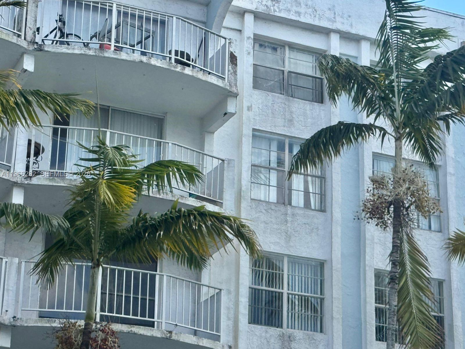 492 NW 165th St Rd C-512