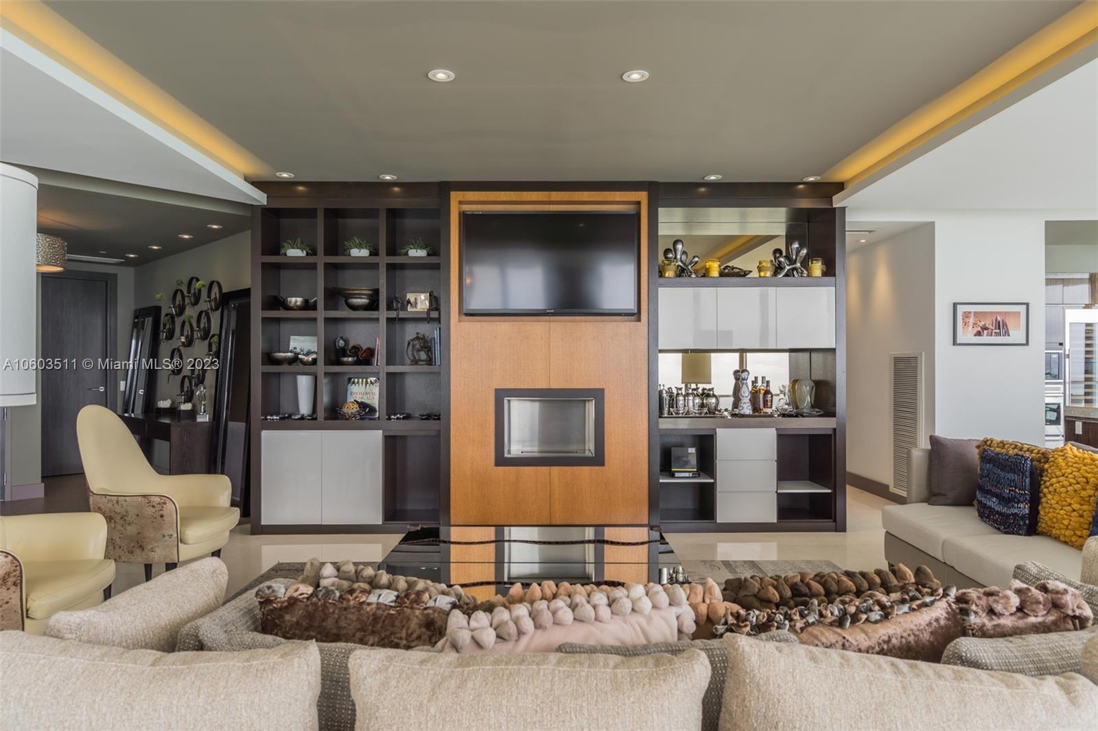 BAL HARBOUR CENTER CONDO - Residential