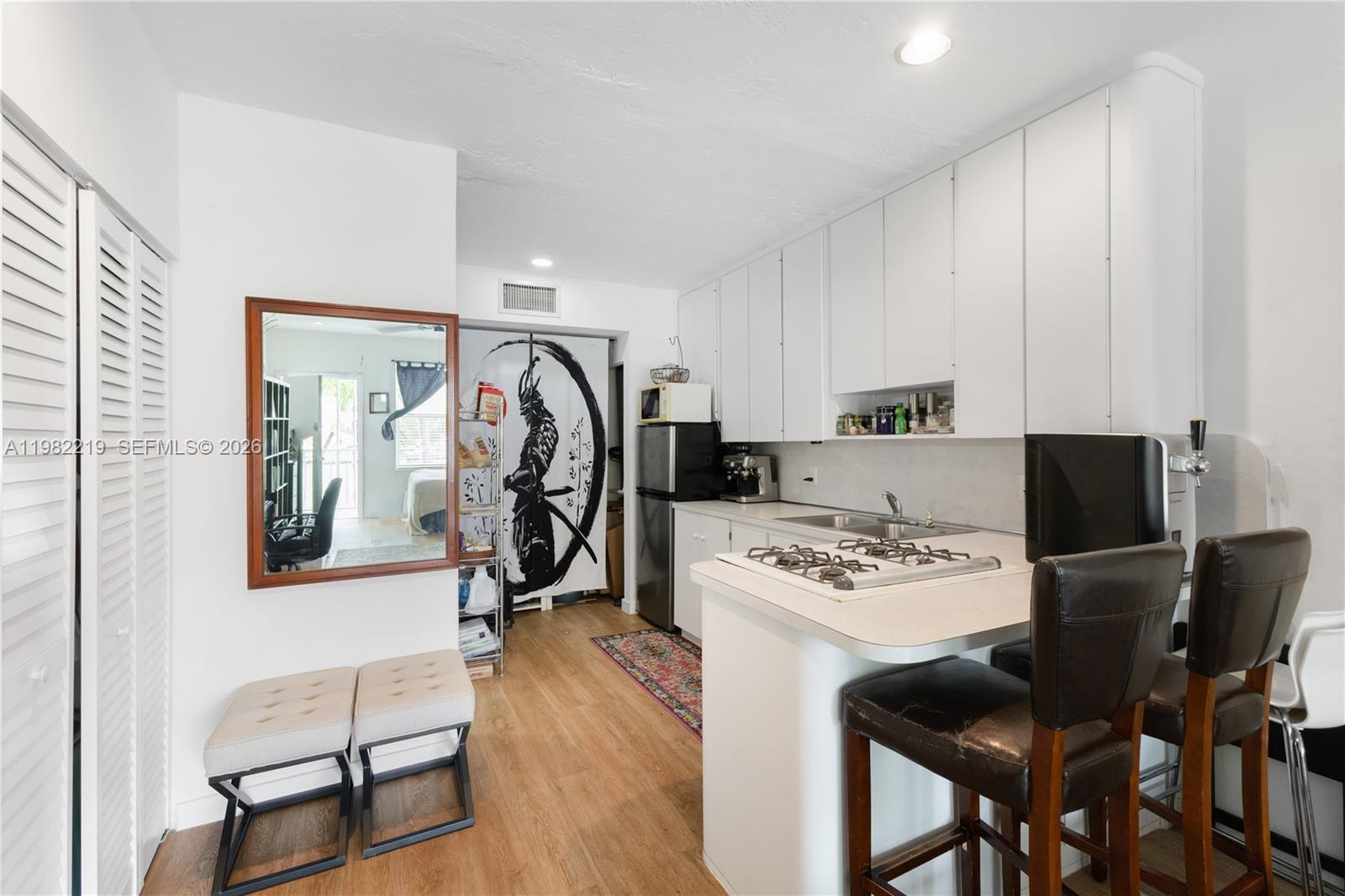 HELEN MAR CONDO - Residential