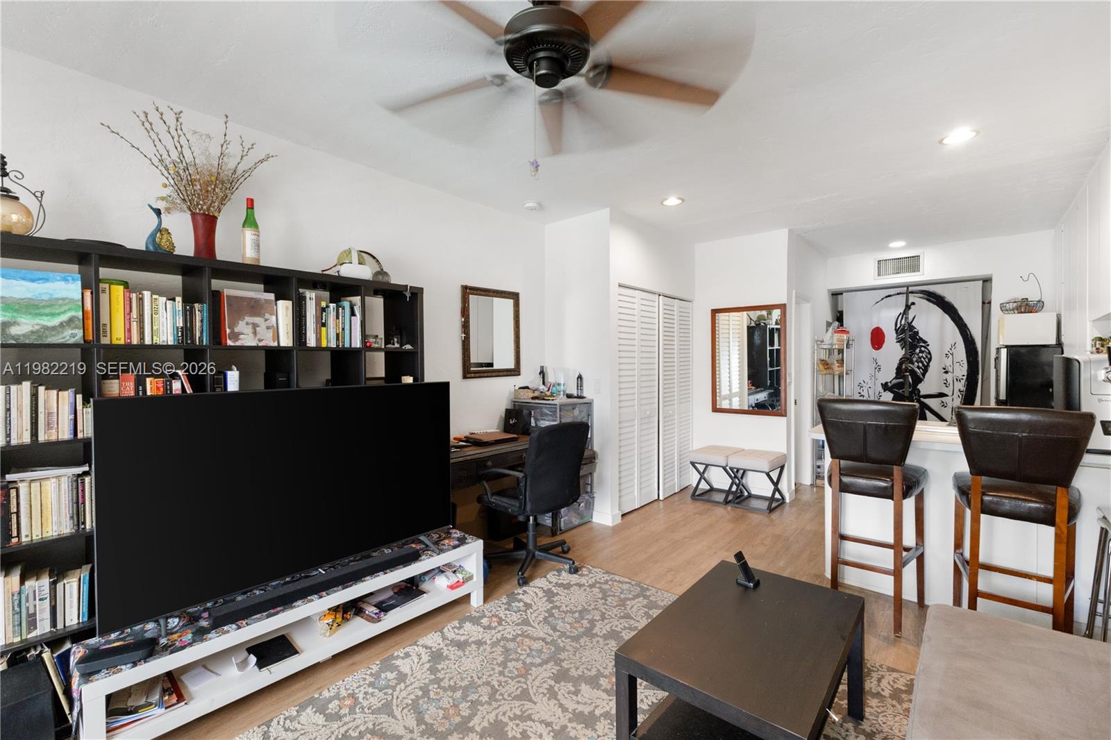 HELEN MAR CONDO - Residential