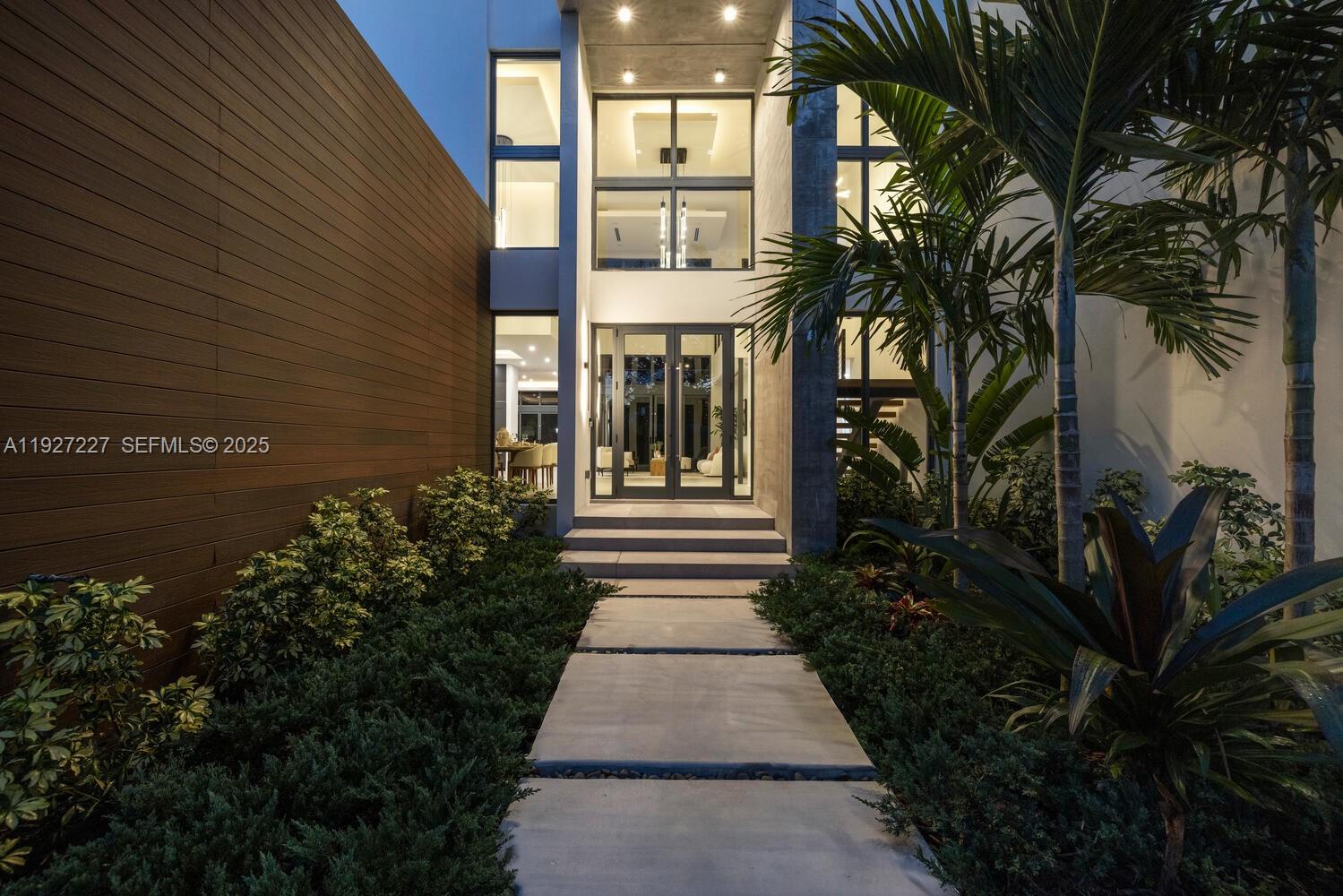 AMD PL GRIFFING BISCAYNE - Residential