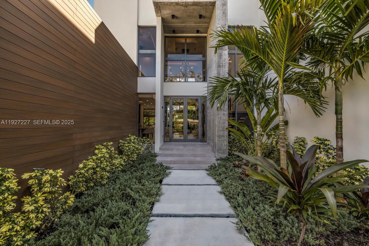 AMD PL GRIFFING BISCAYNE - Residential