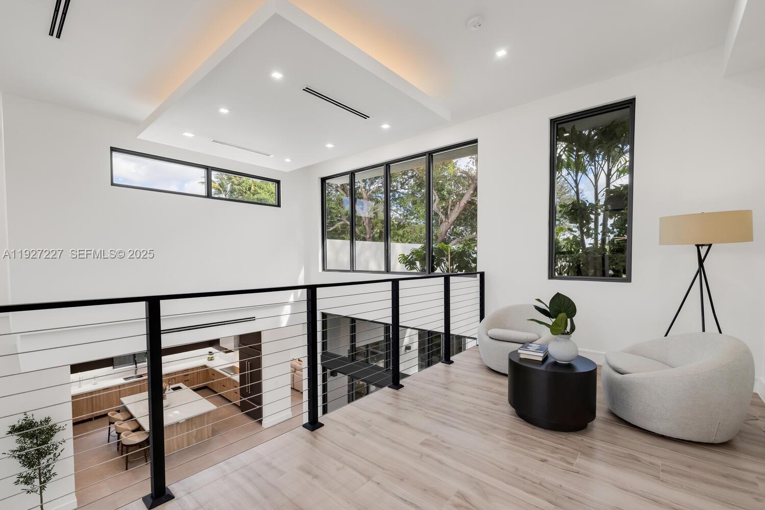 AMD PL GRIFFING BISCAYNE - Residential