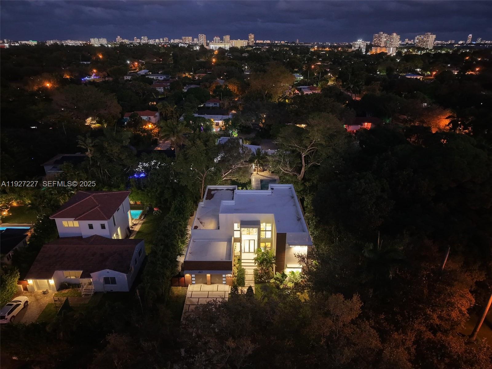 AMD PL GRIFFING BISCAYNE - Residential