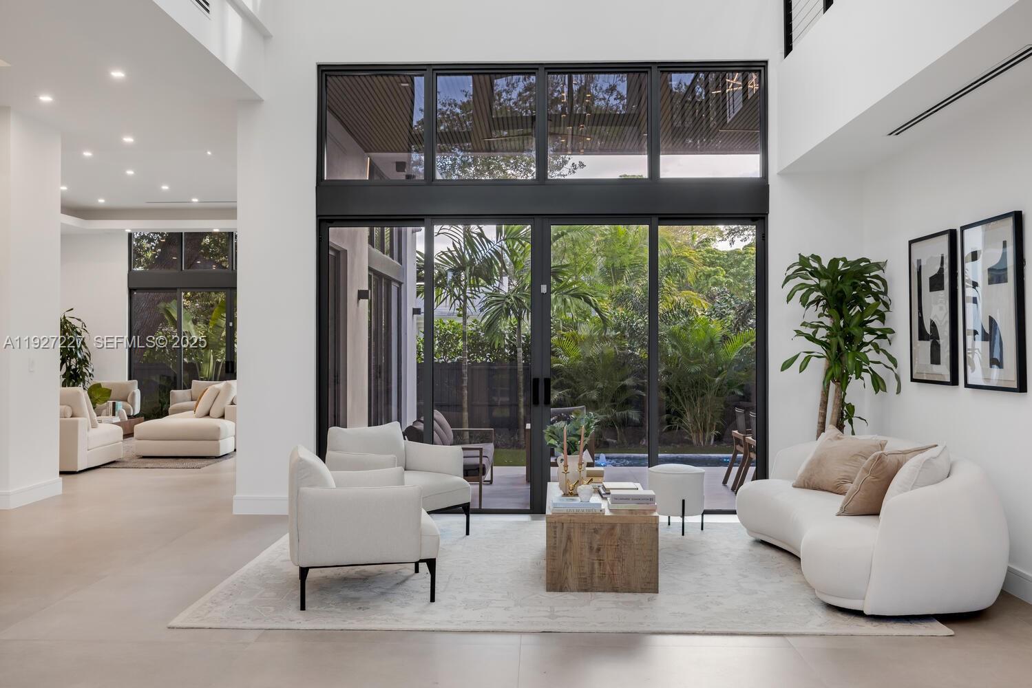 AMD PL GRIFFING BISCAYNE - Residential