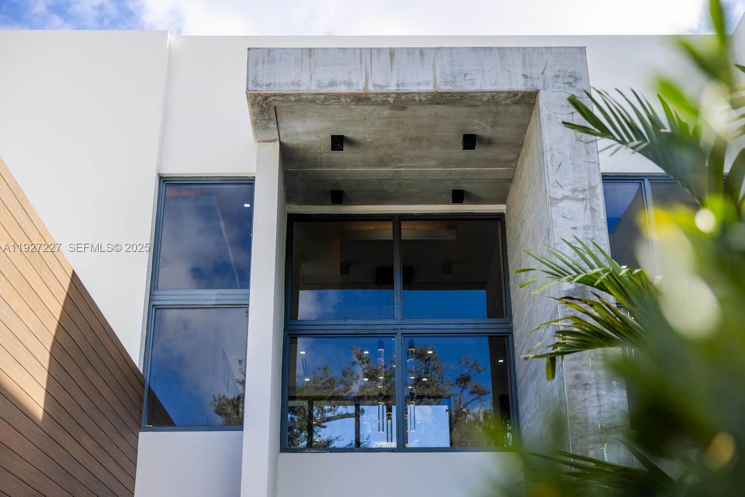 AMD PL GRIFFING BISCAYNE - Residential