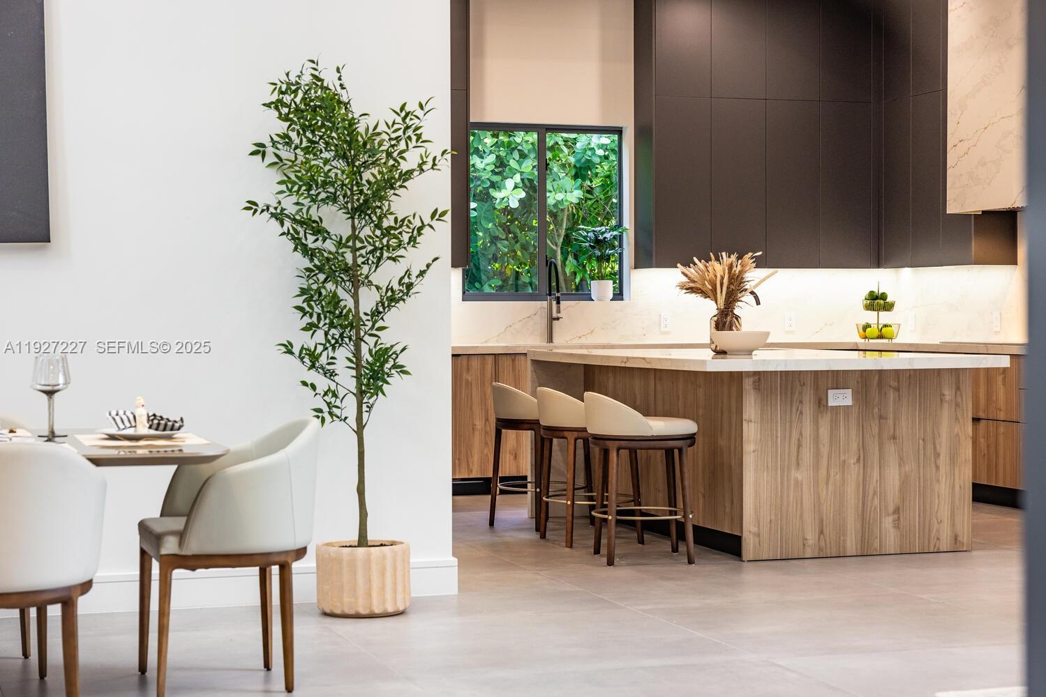 AMD PL GRIFFING BISCAYNE - Residential