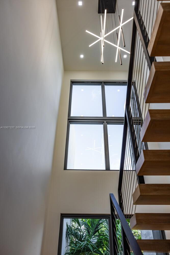 AMD PL GRIFFING BISCAYNE - Residential