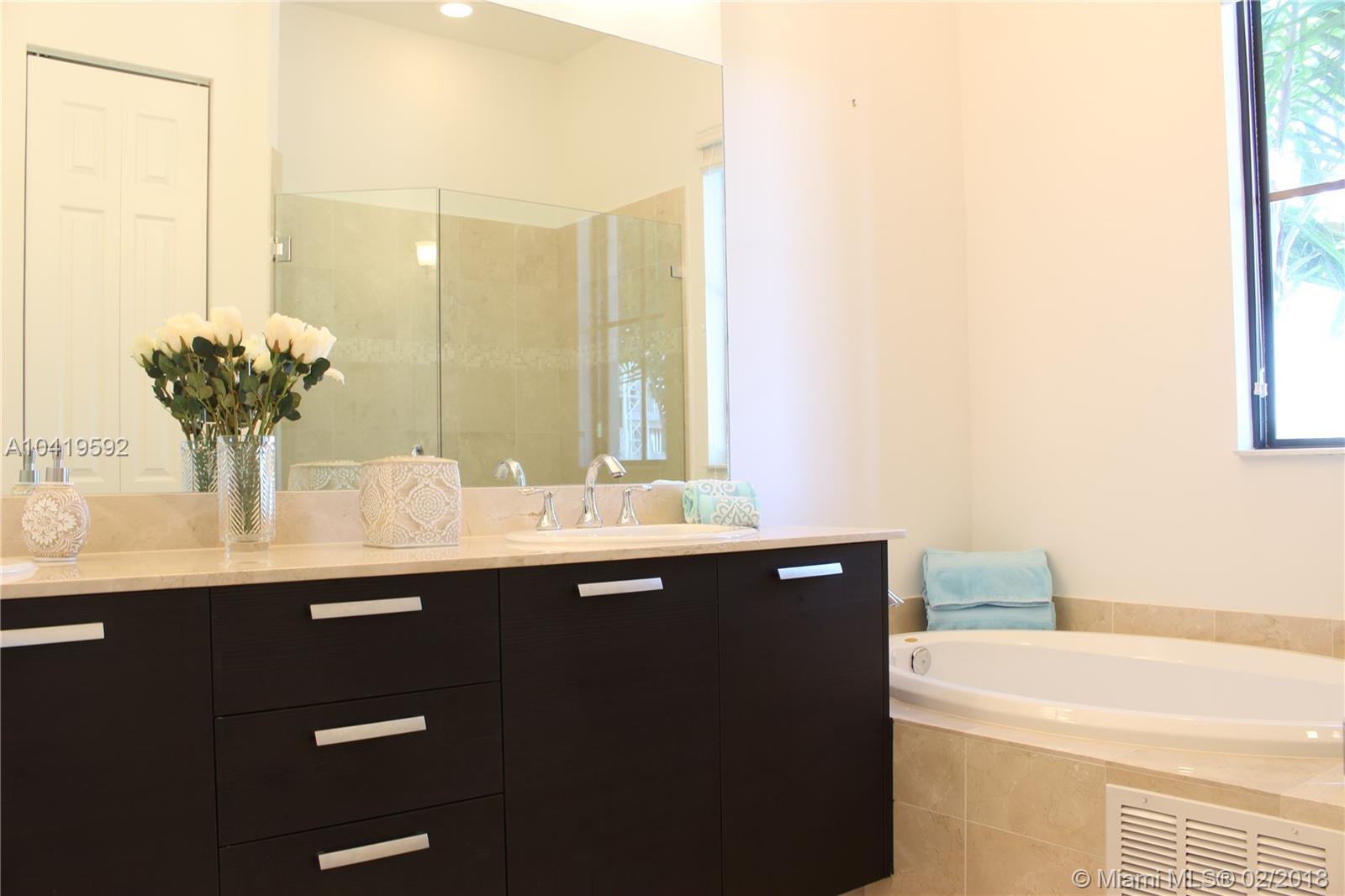 DOWNTOWN DORAL DUTCHER - Residential Lease