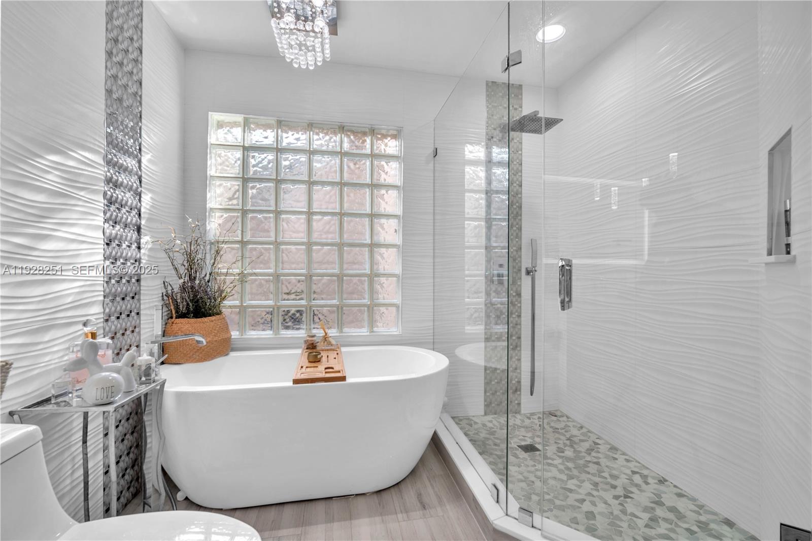 COCOBAY - Residential