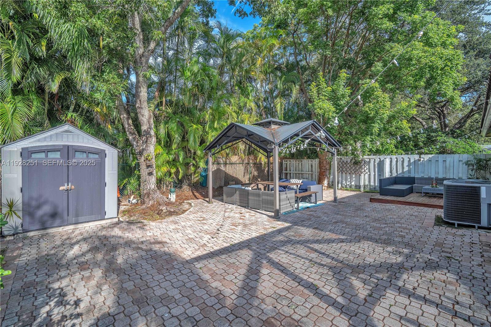 COCOBAY - Residential