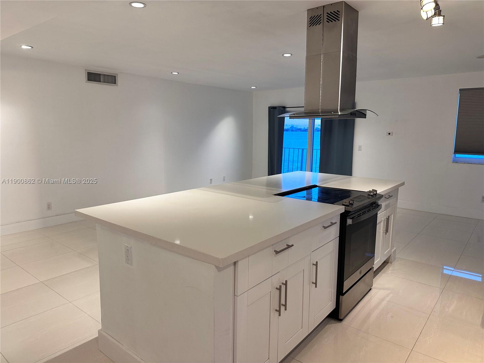 BAY VILLAGE CONDO - Residential Lease