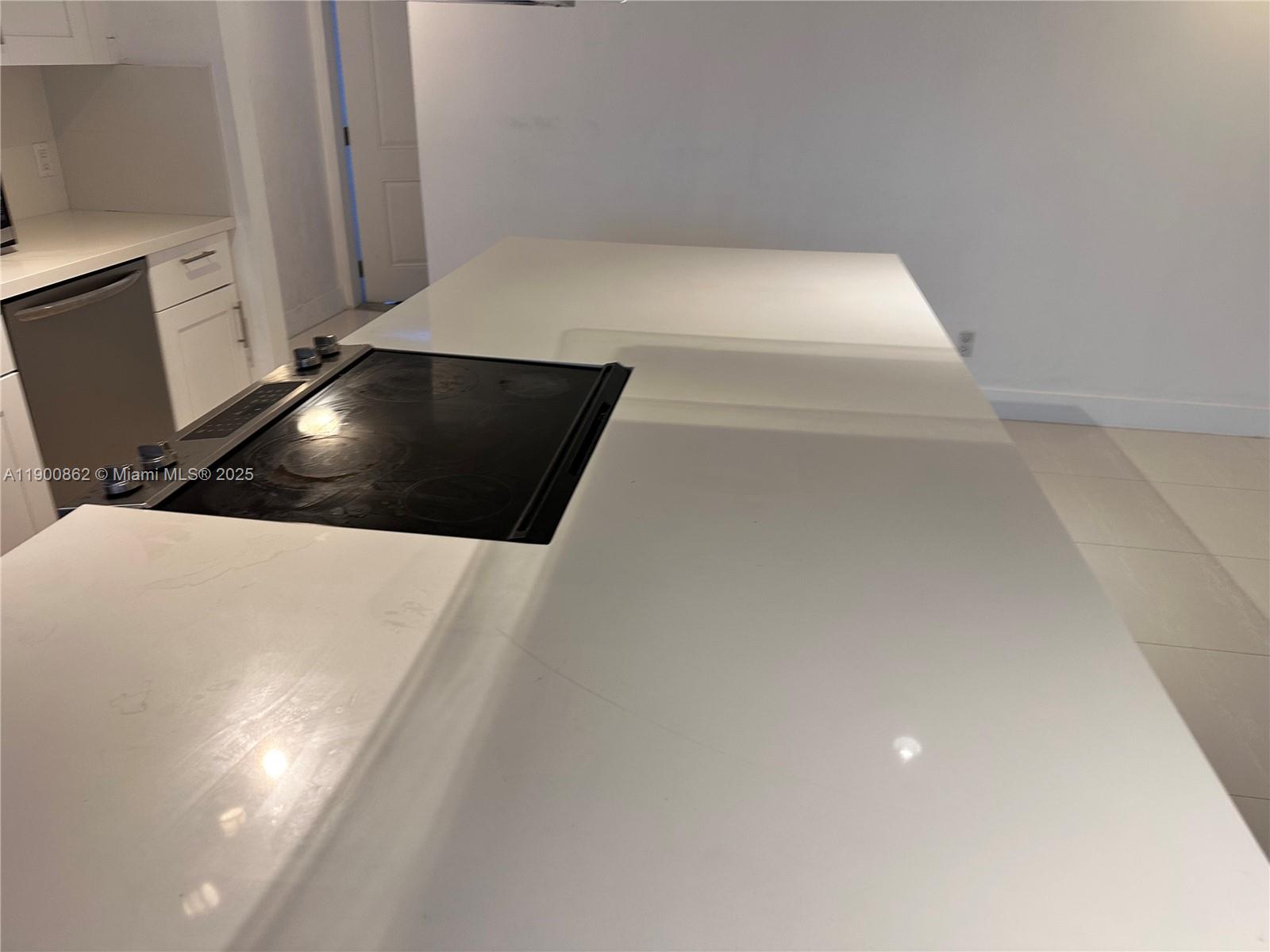 BAY VILLAGE CONDO - Residential Lease