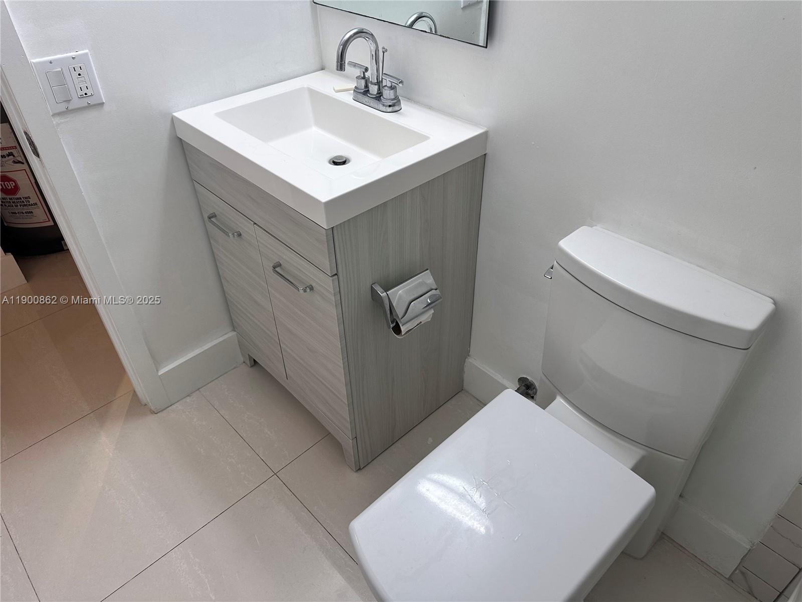 BAY VILLAGE CONDO - Residential Lease