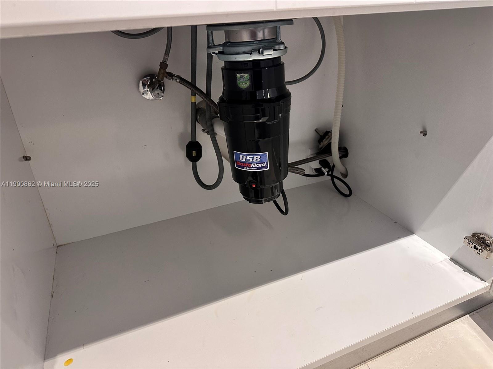 BAY VILLAGE CONDO - Residential Lease