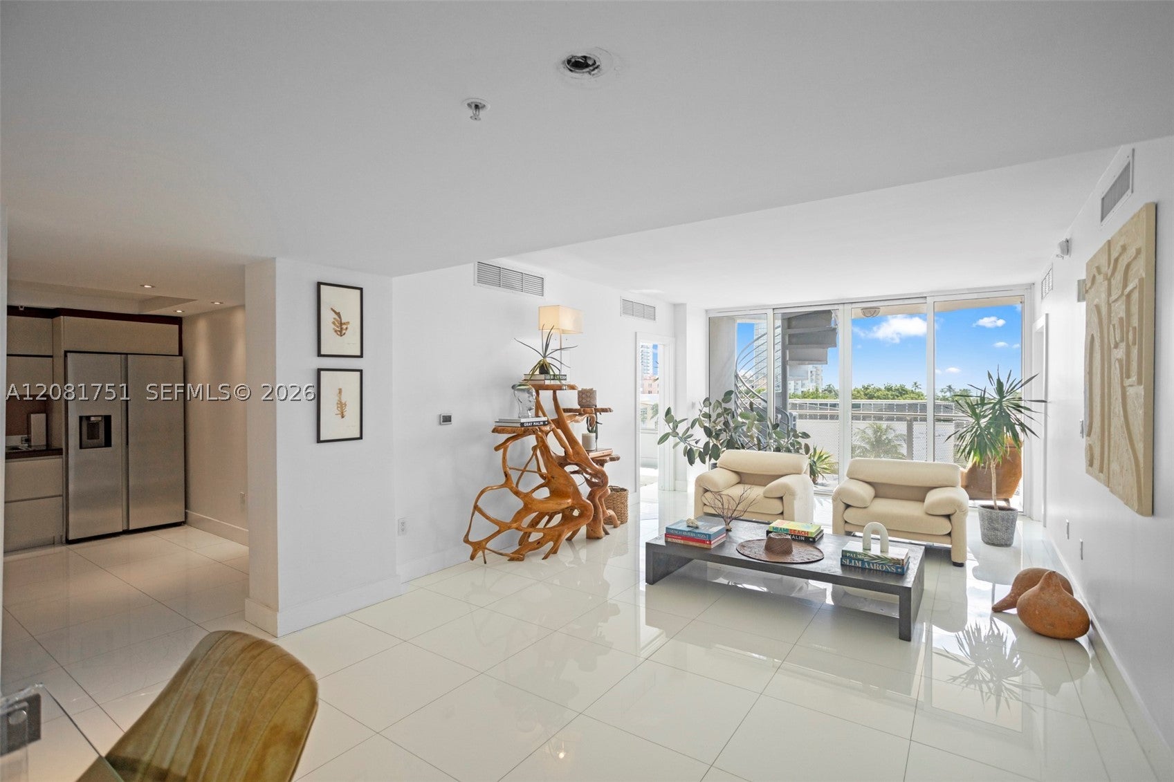 2155 Washington Ct 601