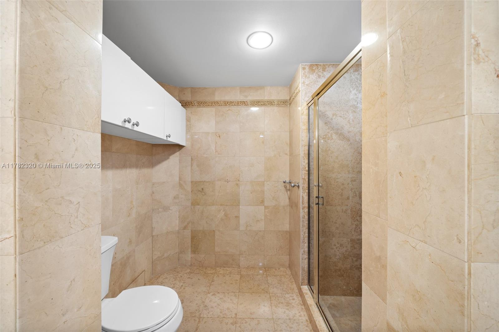 GREEN DIAMOND CONDO - Residential Lease