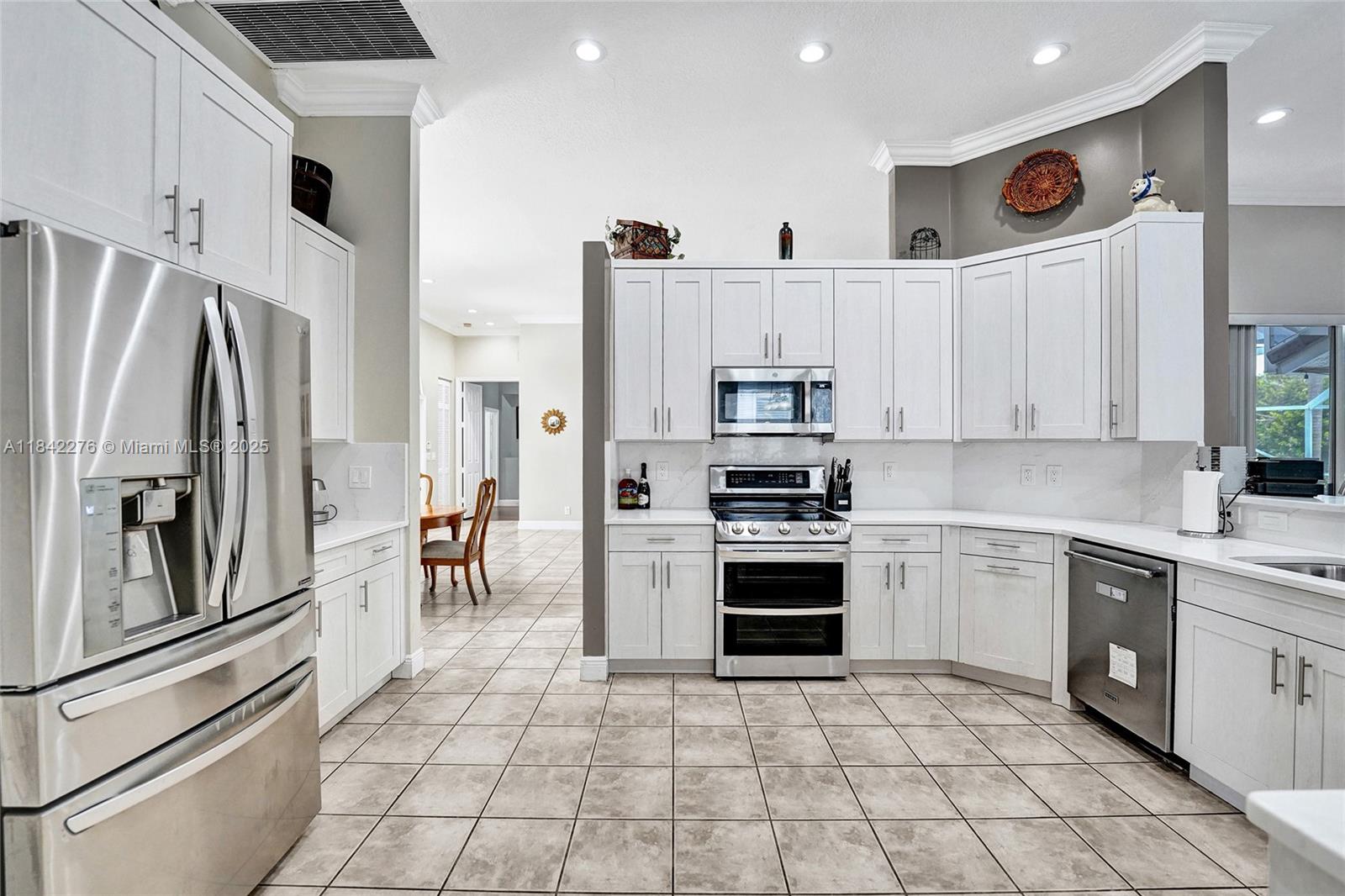 WESTPORT 2ND SECTION - Residential