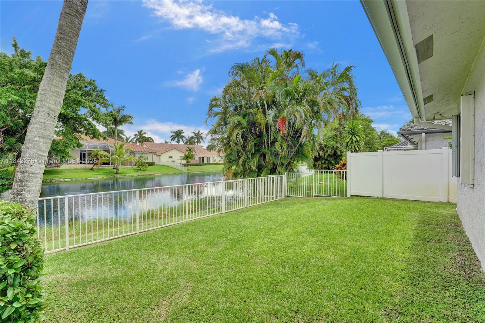 WESTPORT 2ND SECTION - Residential