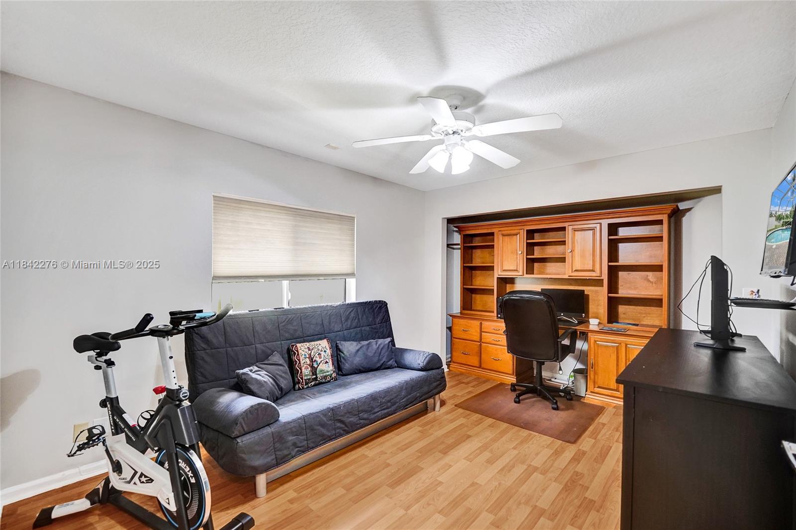 WESTPORT 2ND SECTION - Residential