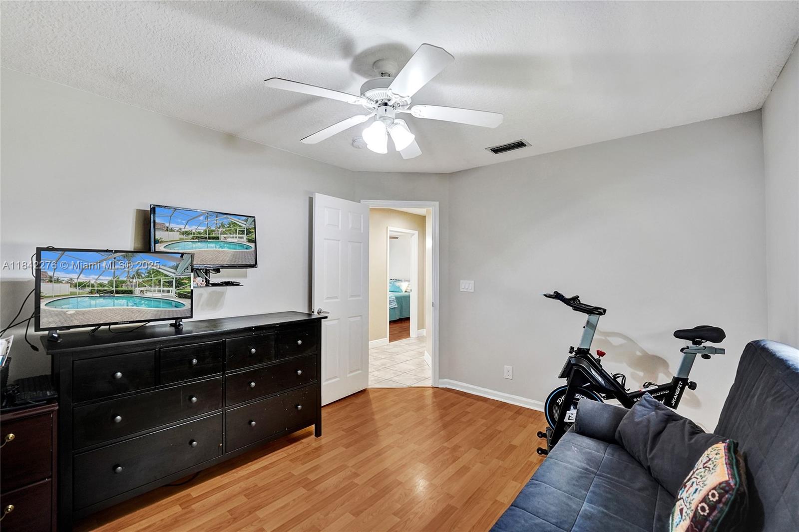 WESTPORT 2ND SECTION - Residential