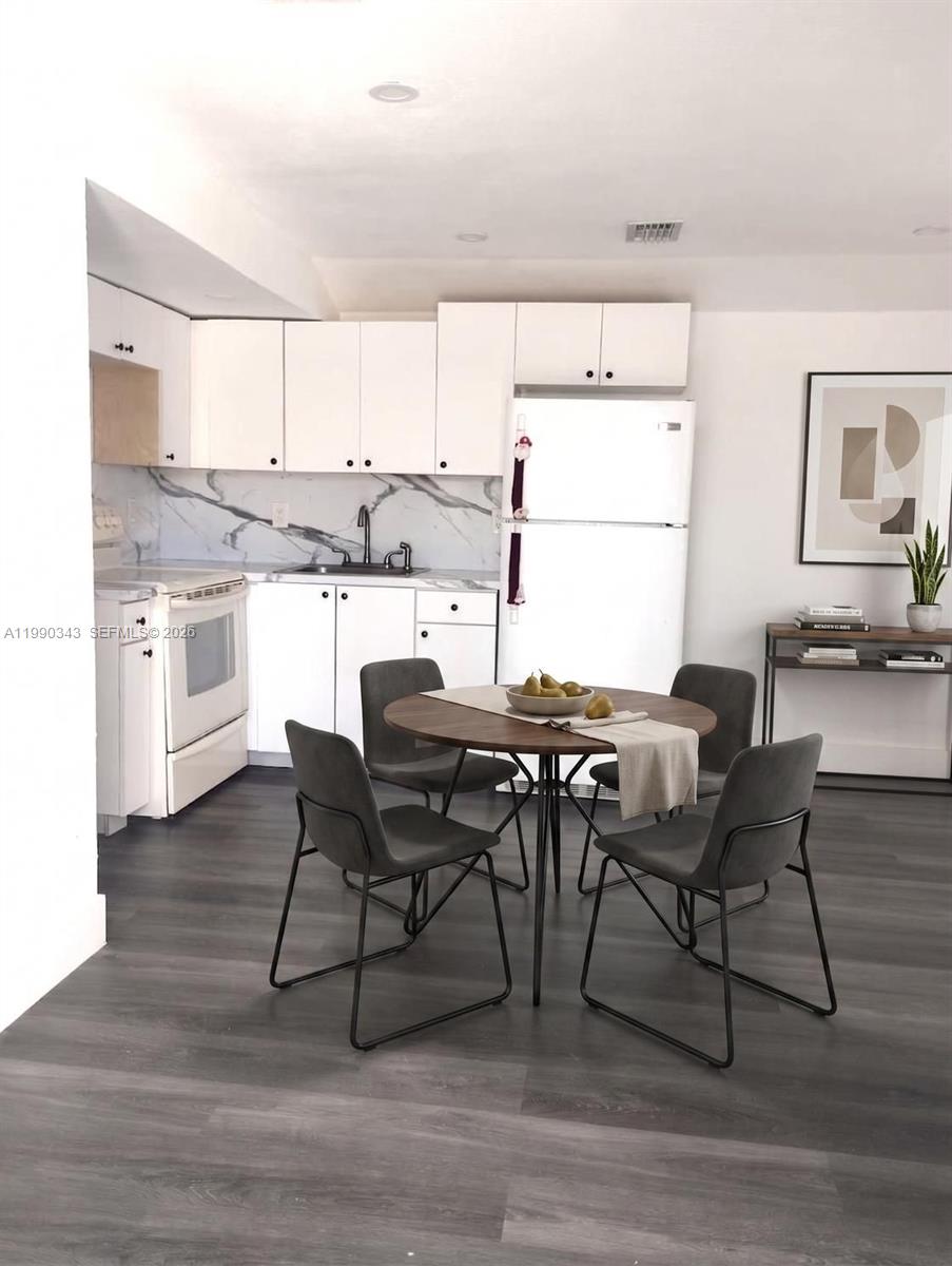 TRANQUILLA - Residential Lease