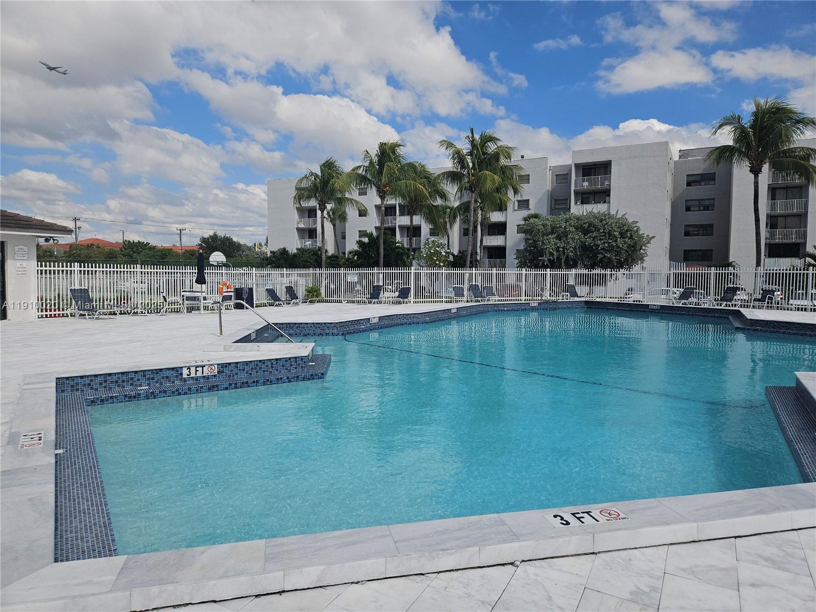 FONTAINEBLEAU GARDENS CON - Residential Lease