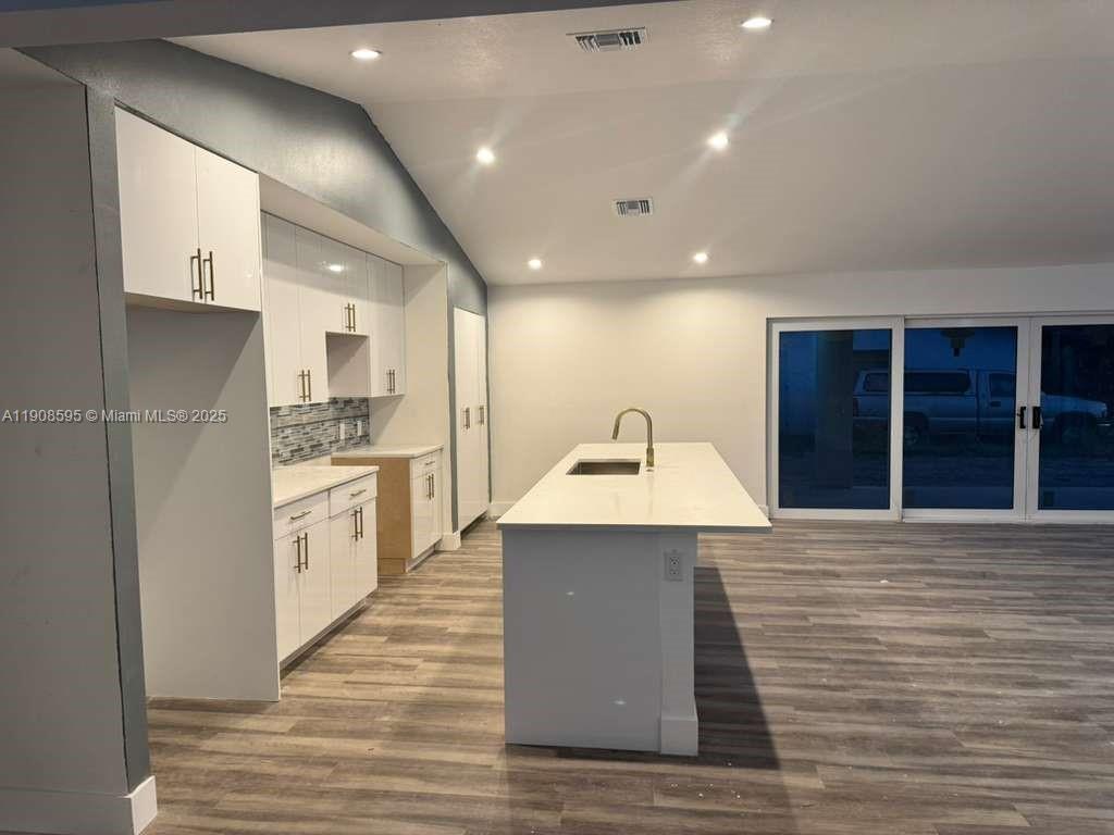 PORT ST LUCIE SECTION 27 - Residential