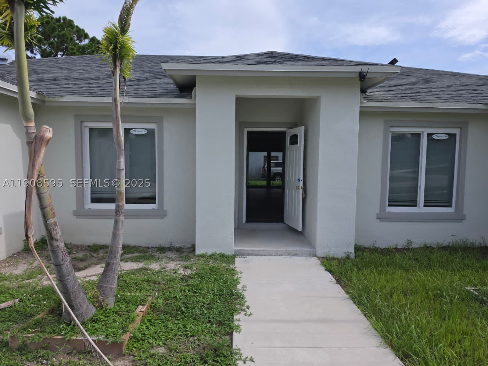 482 NW Marion Ave