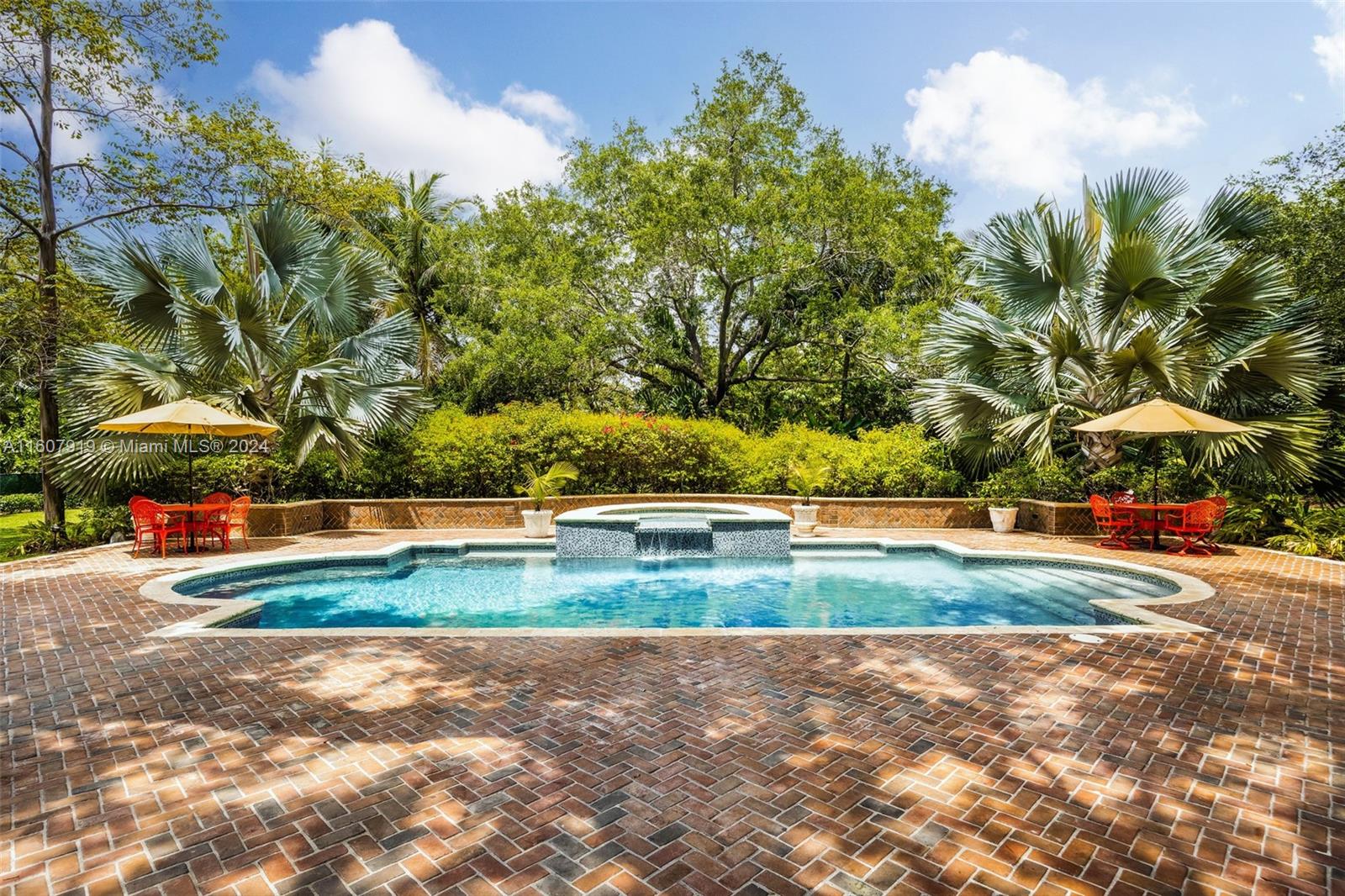 HELMS COUNTRY ESTATES RE- - Residential