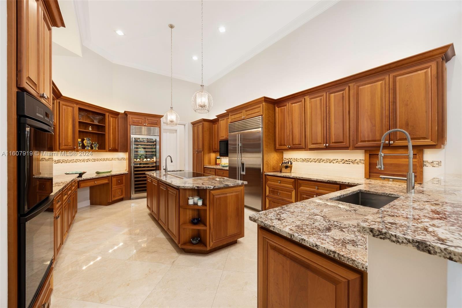 HELMS COUNTRY ESTATES RE- - Residential