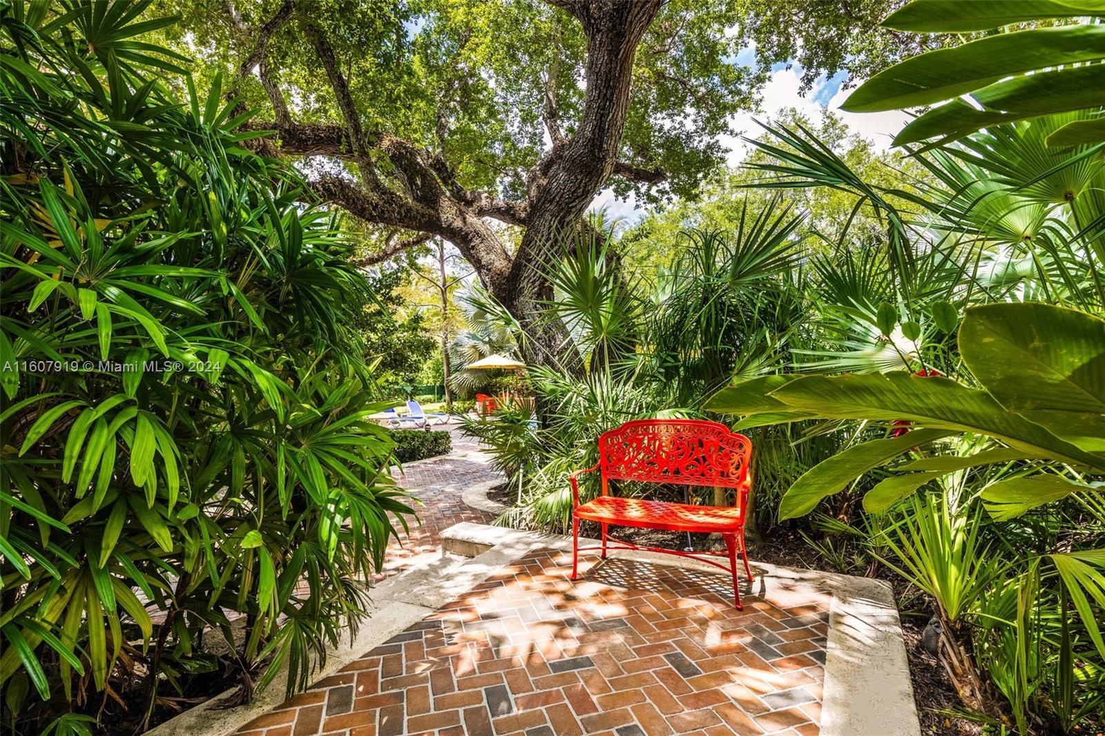 HELMS COUNTRY ESTATES RE- - Residential